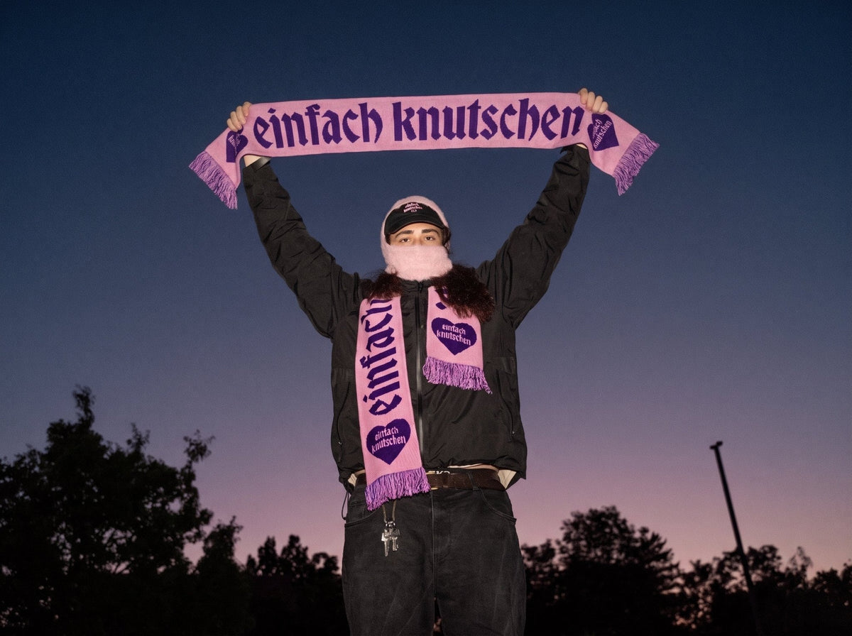 einfach knutschen hool of love hält einfach knutschen Fanschal